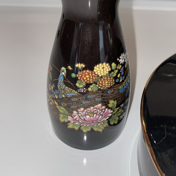 VINTAGE Japanese Black Porcelain Trinket Box with Saki Vase SET - Picture 4 of 12